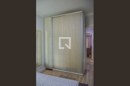 Casa à venda com 230m², 3 quartos e 2 vagas Casa à venda com 230m², 3 quartos e 2 vagasQuarto 2