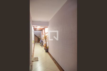 Casa à venda com 230m², 3 quartos e 2 vagas Casa à venda com 230m², 3 quartos e 2 vagasCorredor