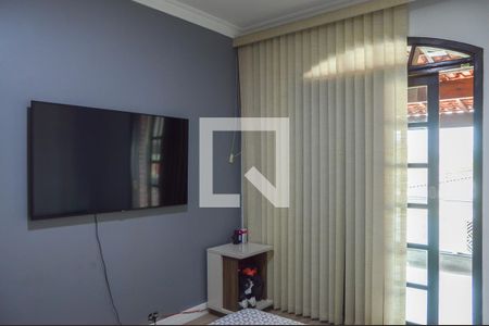 Casa à venda com 230m², 3 quartos e 2 vagas Casa à venda com 230m², 3 quartos e 2 vagasQuarto 2