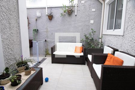 Casa à venda com 189m², 3 quartos e 2 vagas Casa à venda com 189m², 3 quartos e 2 vagasÁrea externa