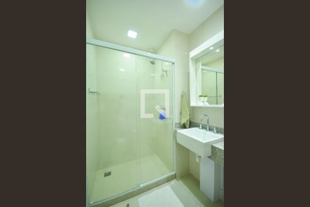 Apartamento à venda com 82m², 2 quartos e 1 vagaBanheiro da Suíte