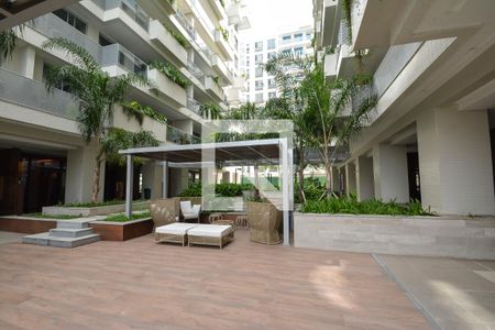 Apartamento à venda com 82m², 2 quartos e 1 vagaÁrea comum