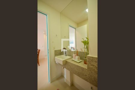 Lavabo de apartamento para alugar com 2 quartos, 82m² em Botafogo, Rio de Janeiro