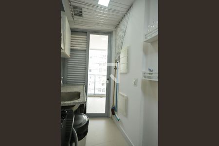 Apartamento à venda com 82m², 2 quartos e 1 vagaÁrea de Serviço