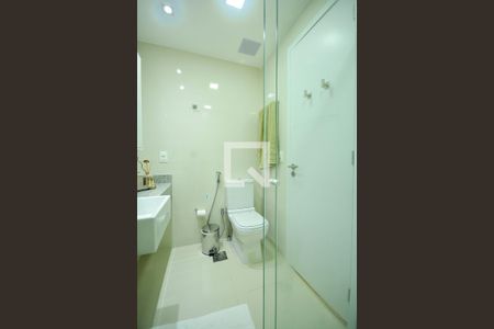 Apartamento à venda com 82m², 2 quartos e 1 vagaBanheiro da Suíte