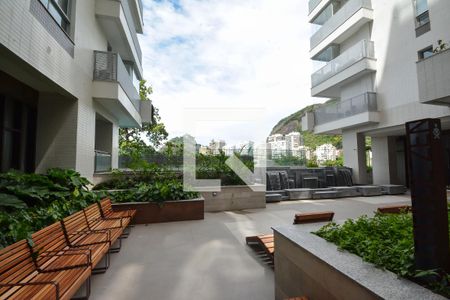 Apartamento à venda com 82m², 2 quartos e 1 vagaÁrea comum