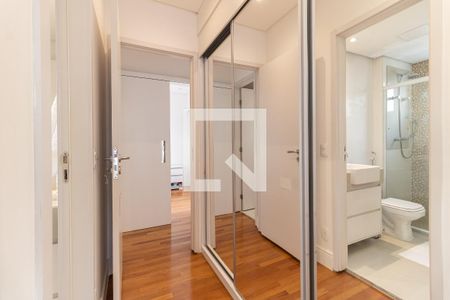 Apartamento à venda com 95m², 2 quartos e 2 vagas Apartamento à venda com 95m², 2 quartos e 2 vagasSuíte