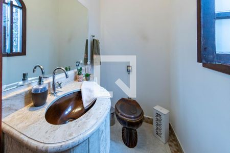 Casa à venda com 240m², 3 quartos e 5 vagas Casa à venda com 240m², 3 quartos e 5 vagasLavabo