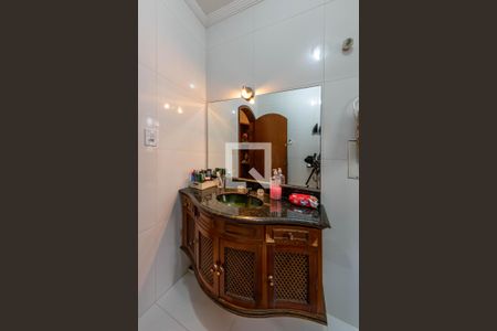 Casa à venda com 240m², 3 quartos e 5 vagas Casa à venda com 240m², 3 quartos e 5 vagasBanheiro