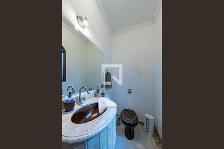 Casa à venda com 240m², 3 quartos e 5 vagas Casa à venda com 240m², 3 quartos e 5 vagasLavabo