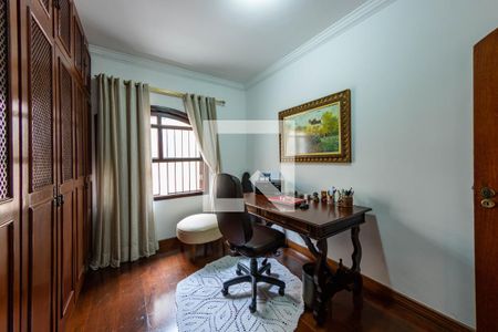 Casa à venda com 240m², 3 quartos e 5 vagas Casa à venda com 240m², 3 quartos e 5 vagasQuarto 2