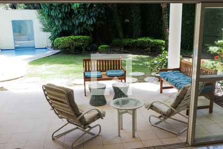 Casa à venda com 500m², 4 quartos e 2 vagasVaranda