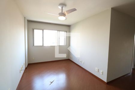 Sala de apartamento para alugar com 3 quartos, 72m² em Jardim Ester, São Paulo