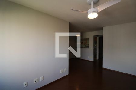Sala de apartamento para alugar com 3 quartos, 72m² em Jardim Ester, São Paulo