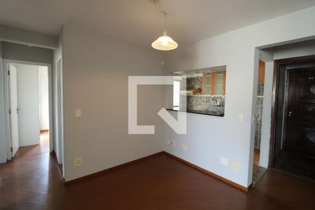 Sala de apartamento para alugar com 3 quartos, 72m² em Jardim Ester, São Paulo