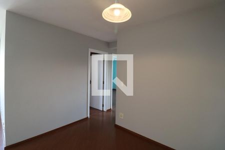 Sala de apartamento para alugar com 3 quartos, 72m² em Jardim Ester, São Paulo