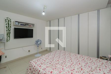 Casa à venda com 250m², 4 quartos e 2 vagasQuarto 3 Suíte Master