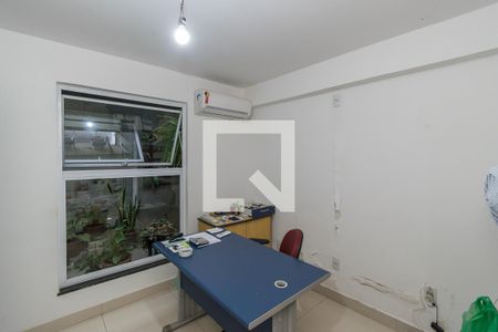 Casa à venda com 250m², 4 quartos e 2 vagasQuarto 2 Suíte