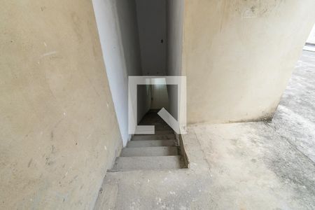 Casa à venda com 250m², 4 quartos e 2 vagasTerraço compartilhado - Escada de acesso