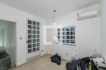Casa à venda com 250m², 4 quartos e 2 vagasQuarto 4