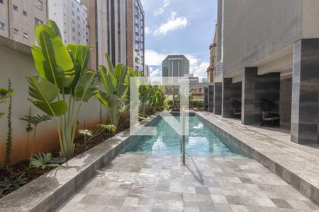 Apartamento à venda com 92m², 3 quartos e 2 vagas Apartamento à venda com 92m², 3 quartos e 2 vagasÁrea comum - Piscina