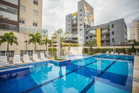 Apartamento à venda com 61m², 2 quartos e 2 vagas Apartamento à venda com 61m², 2 quartos e 2 vagasÁrea comum - Piscina