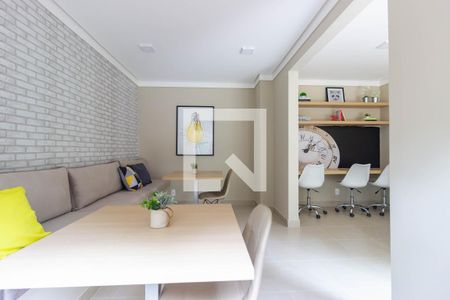 Apartamento à venda com 32m², 2 quartos e sem vaga Apartamento à venda com 32m², 2 quartos e sem vagaSala de Estudos