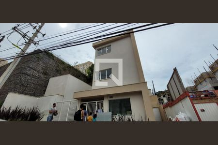 Apartamento à venda com 32m², 2 quartos e sem vaga Apartamento à venda com 32m², 2 quartos e sem vagaFachada