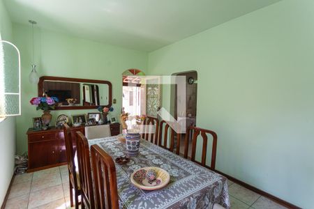 Casa à venda com 337m², 3 quartos e 3 vagas Casa à venda com 337m², 3 quartos e 3 vagasCopa