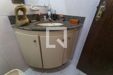 Casa à venda com 337m², 3 quartos e 3 vagas Casa à venda com 337m², 3 quartos e 3 vagasArmário do Banheiro da Suíte