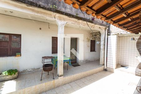 Casa à venda com 337m², 3 quartos e 3 vagas Casa à venda com 337m², 3 quartos e 3 vagasBarracão