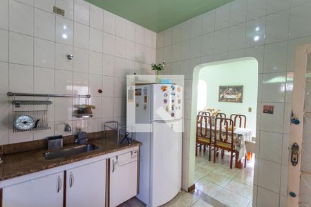 Casa à venda com 337m², 3 quartos e 3 vagas Casa à venda com 337m², 3 quartos e 3 vagasCozinha