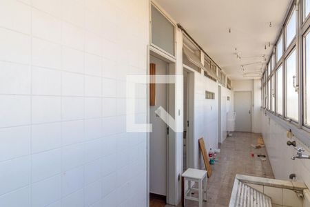 Apartamento para alugar com 215m², 3 quartos e 2 vagas Apartamento para alugar com 215m², 3 quartos e 2 vagasLavanderia