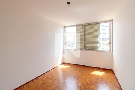 Apartamento para alugar com 215m², 3 quartos e 2 vagas Apartamento para alugar com 215m², 3 quartos e 2 vagasQuarto 2