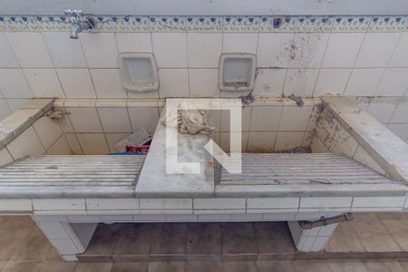 Apartamento para alugar com 215m², 3 quartos e 2 vagas Apartamento para alugar com 215m², 3 quartos e 2 vagasLavanderia