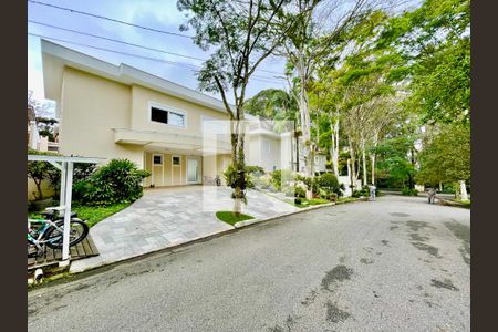 Casa de condomínio à venda com 350m², 4 quartos e 4 vagas