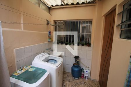 Casa à venda com 120m², 3 quartos e 1 vagaÁrea de Serviço