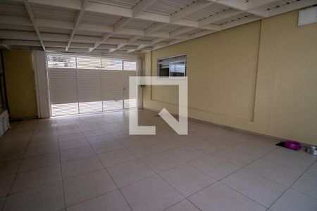 Casa de condomínio à venda com 210m², 4 quartos e 4 vagas Casa de condomínio à venda com 210m², 4 quartos e 4 vagasGaragem