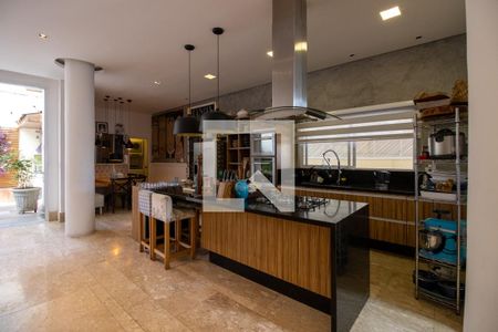 Casa de condomínio à venda com 210m², 4 quartos e 4 vagas Casa de condomínio à venda com 210m², 4 quartos e 4 vagasCozinha