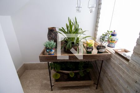 Casa de condomínio à venda com 210m², 4 quartos e 4 vagas Casa de condomínio à venda com 210m², 4 quartos e 4 vagasLavabo