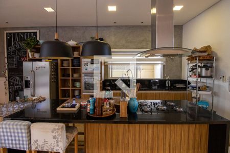 Casa de condomínio à venda com 210m², 4 quartos e 4 vagas Casa de condomínio à venda com 210m², 4 quartos e 4 vagasCozinha