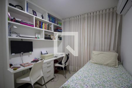 Casa de condomínio à venda com 145m², 3 quartos e 2 vagas Casa de condomínio à venda com 145m², 3 quartos e 2 vagasSuíte 2