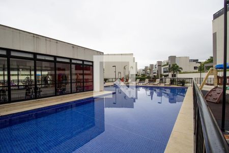 Casa de condomínio à venda com 145m², 3 quartos e 2 vagas Casa de condomínio à venda com 145m², 3 quartos e 2 vagasÁrea Comum - Piscina