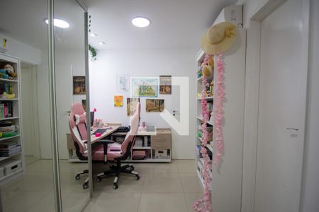 Casa de condomínio à venda com 145m², 3 quartos e 2 vagas Casa de condomínio à venda com 145m², 3 quartos e 2 vagasSuíte 3