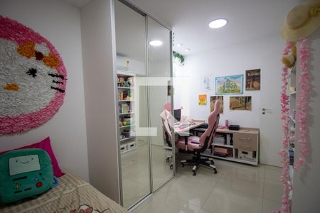 Casa de condomínio à venda com 145m², 3 quartos e 2 vagas Casa de condomínio à venda com 145m², 3 quartos e 2 vagasSuíte 3