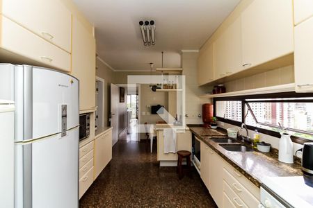 Apartamento à venda com 150m², 3 quartos e 3 vagasCozinha