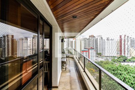 Apartamento à venda com 150m², 3 quartos e 3 vagasSacada das Salas