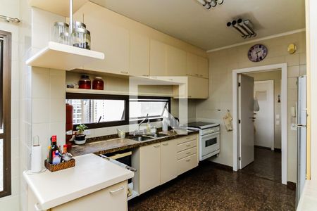 Apartamento à venda com 150m², 3 quartos e 3 vagasCozinha