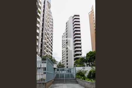 Apartamento à venda com 150m², 3 quartos e 3 vagasFachada