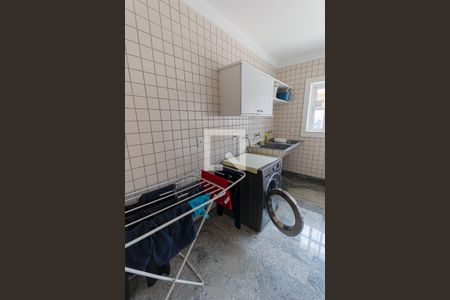 Casa para alugar com 1200m², 5 quartos e 8 vagas Casa para alugar com 1200m², 5 quartos e 8 vagasLavanderia